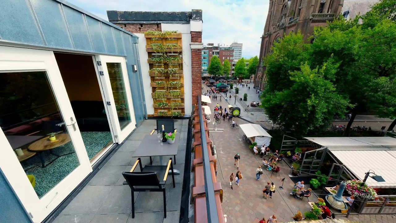 Appartement Sunny 45M2 Penthouse With Balcony And Terrace - R65C à Eindhoven 0*,  Pays-Bas